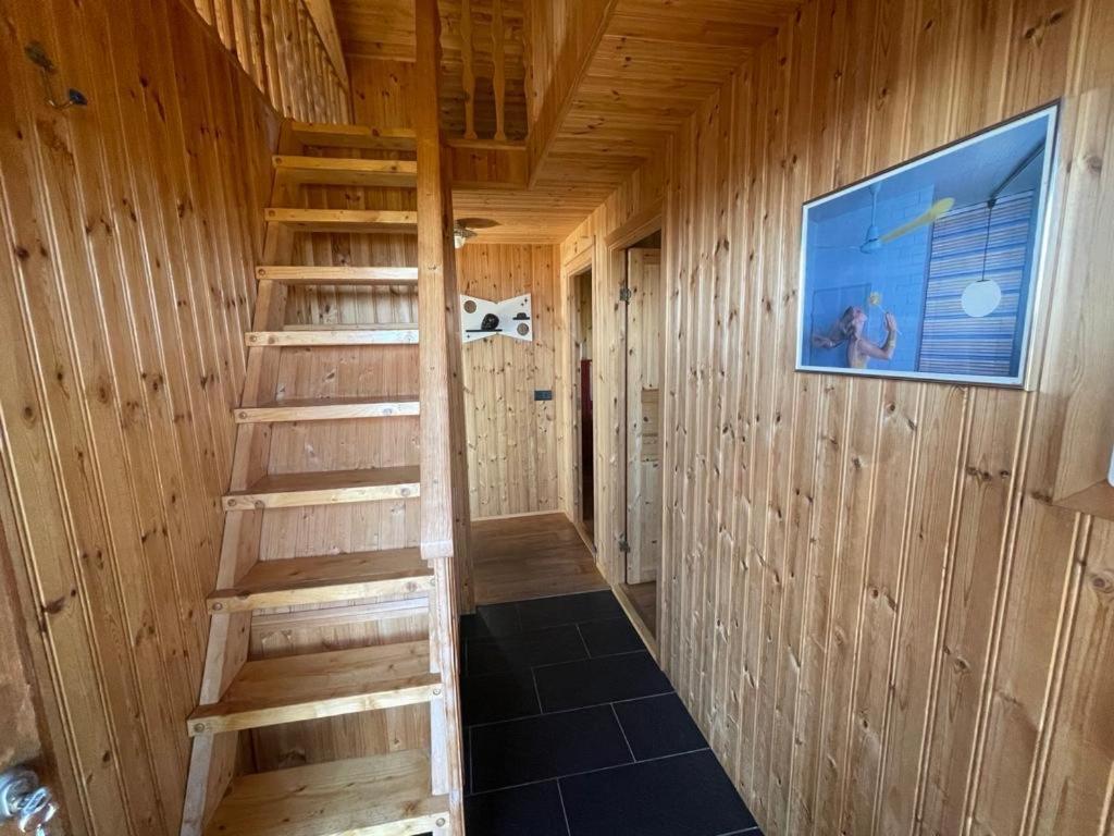 Glass House With Private River & 360° Views Holiday home *