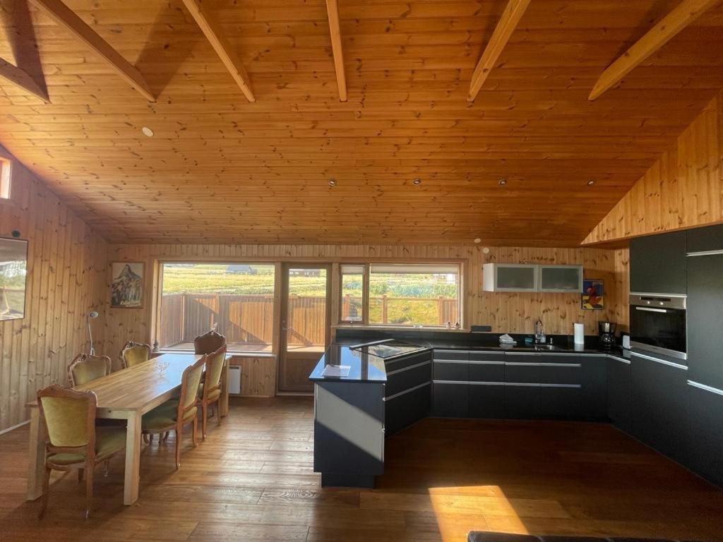 Holiday home Glass House With Private River & 360° Views *